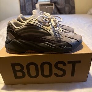 adidas Yeezy 700 Boost Gray V2 Sneakers